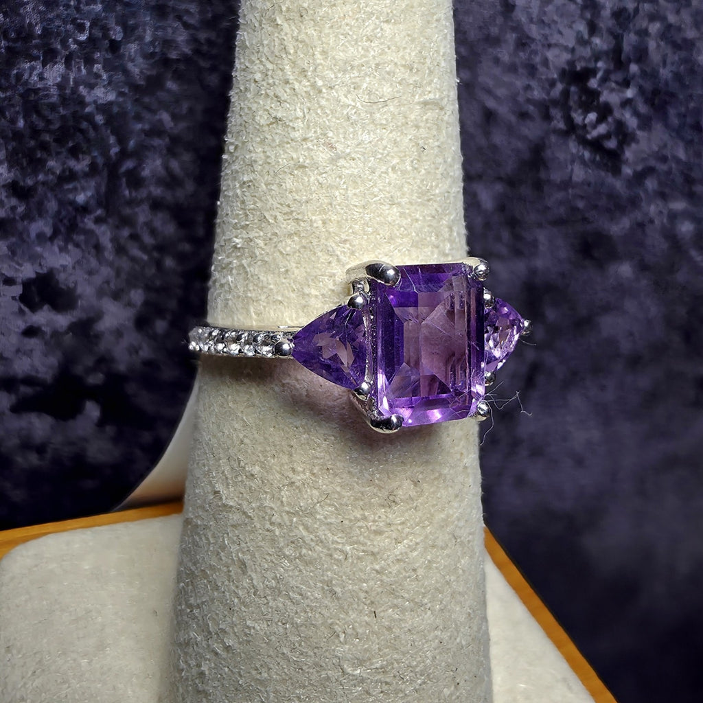 1.67ctw Natural Amethyst & White Topaz Ring – 925 Sterling Silver (Size 7)