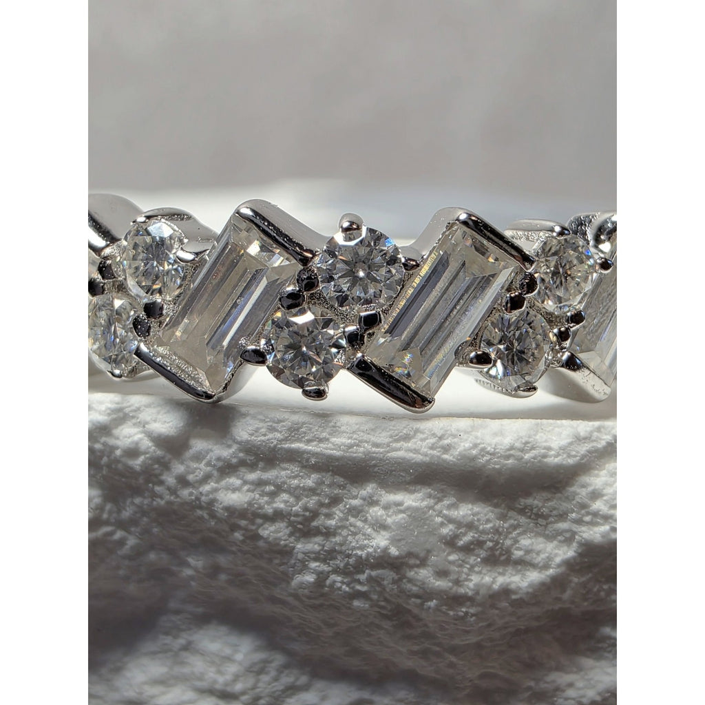 S7 1.13ctw Moissanite Emerald & Round Stones Ring 925 Sterling Silver