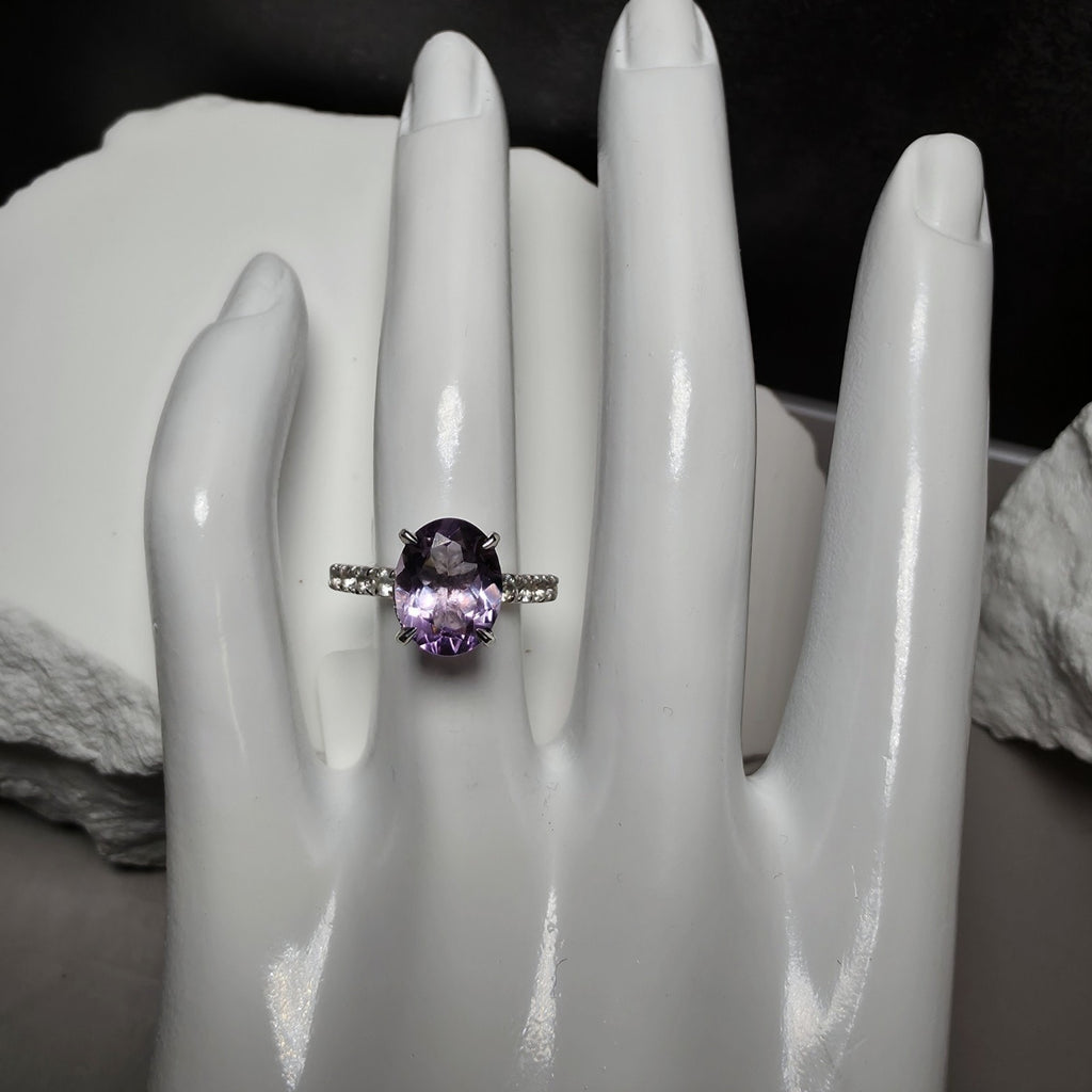 2.40 CT Oval Pink Amethyst Ring Size 6 Sterling Silver 925 White Topaz Accent