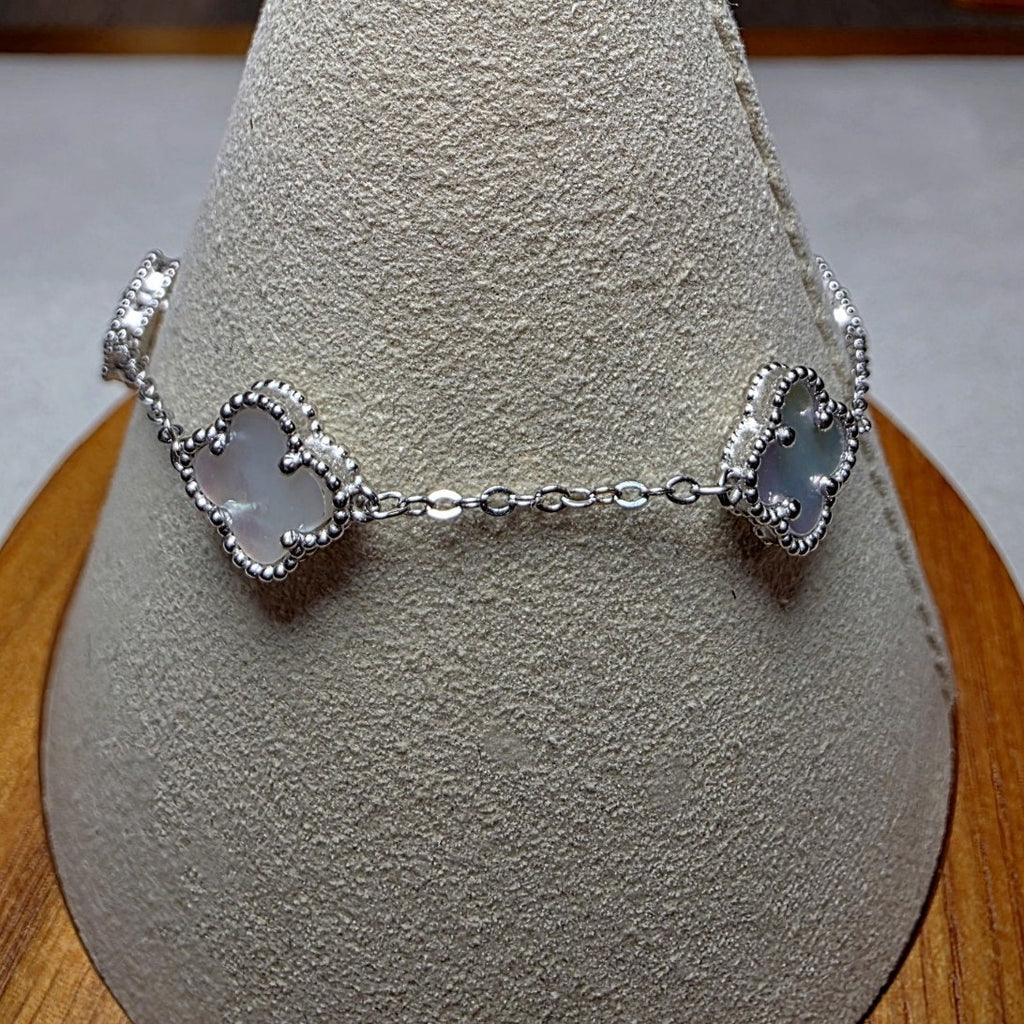 7+1" White Mother of Pearl Station 5-Clover Bracelet Solid 925 Sterling Silver