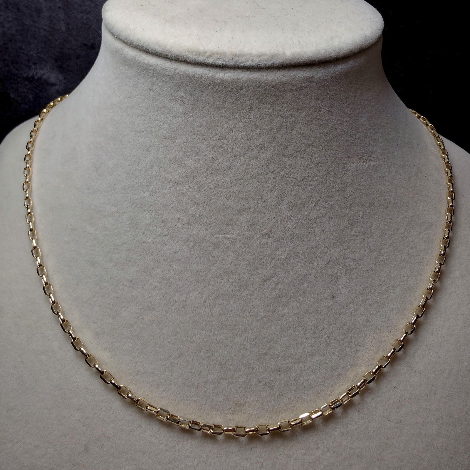 Solid 10K Yellow Gold 2.4mm Twisted Anchor Link Chain 19"
