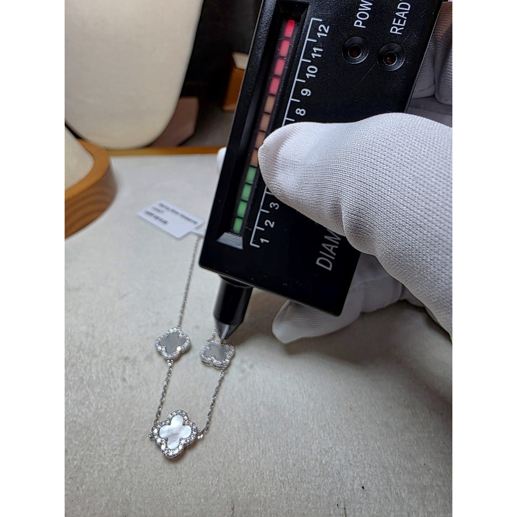 7+1" 0.44ctw Moissanite & MOP Clover Bracelet 925 Sterling Silver