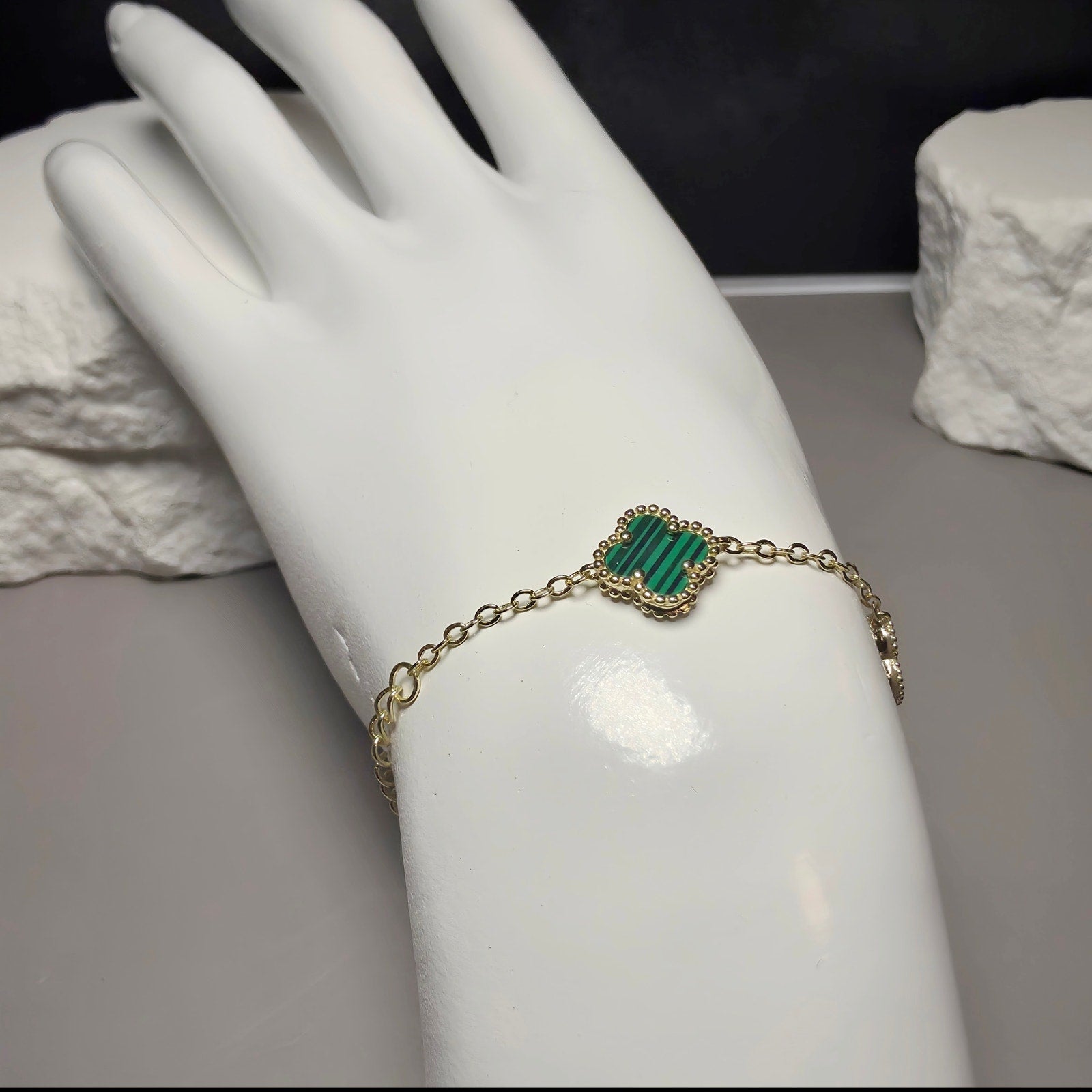 7+1" Green Malachite Alternating Clover Bracelet Gold Plated 925 Sterling Silver