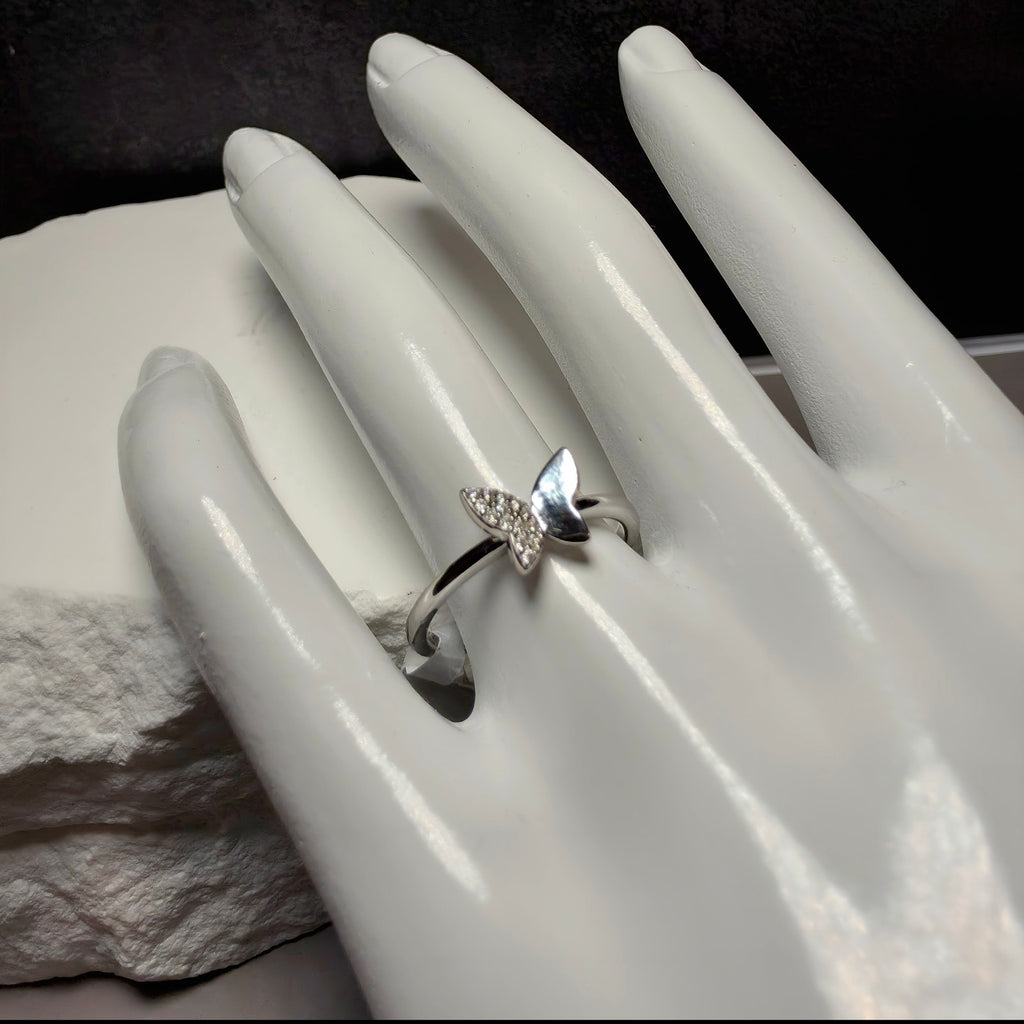 925 Sterling Silver Pavé Moissanite Butterfly Ring – Size 8 (1.00 CTW)